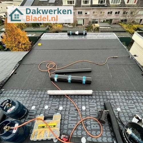 Plat dak opnieuw leggen Plat dak Bladel opnieuw leggen
